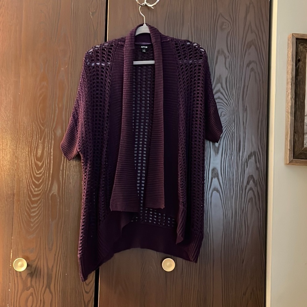 Apt 9 purple colored short sleeved sweater jacket. Size Medium.